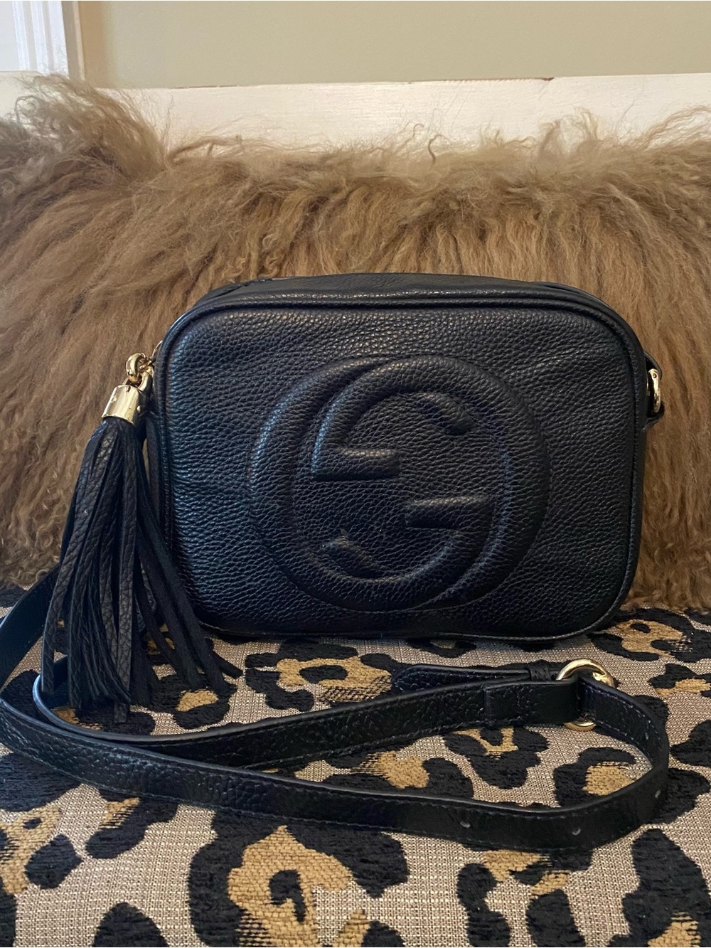 Black unbranded G g cross body bag